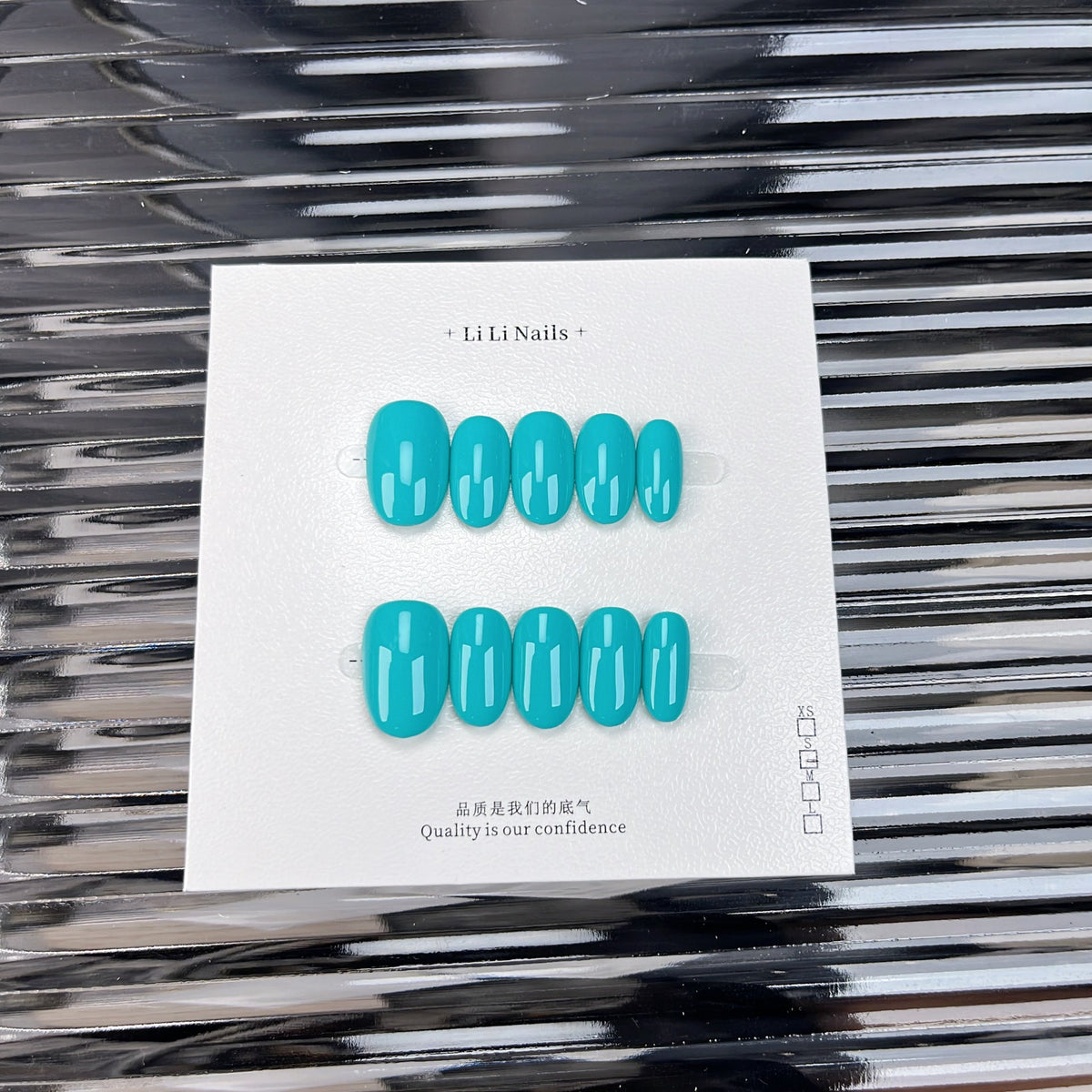 The Essential Solids | Short Round Handmade Press-on Nails – Image 10