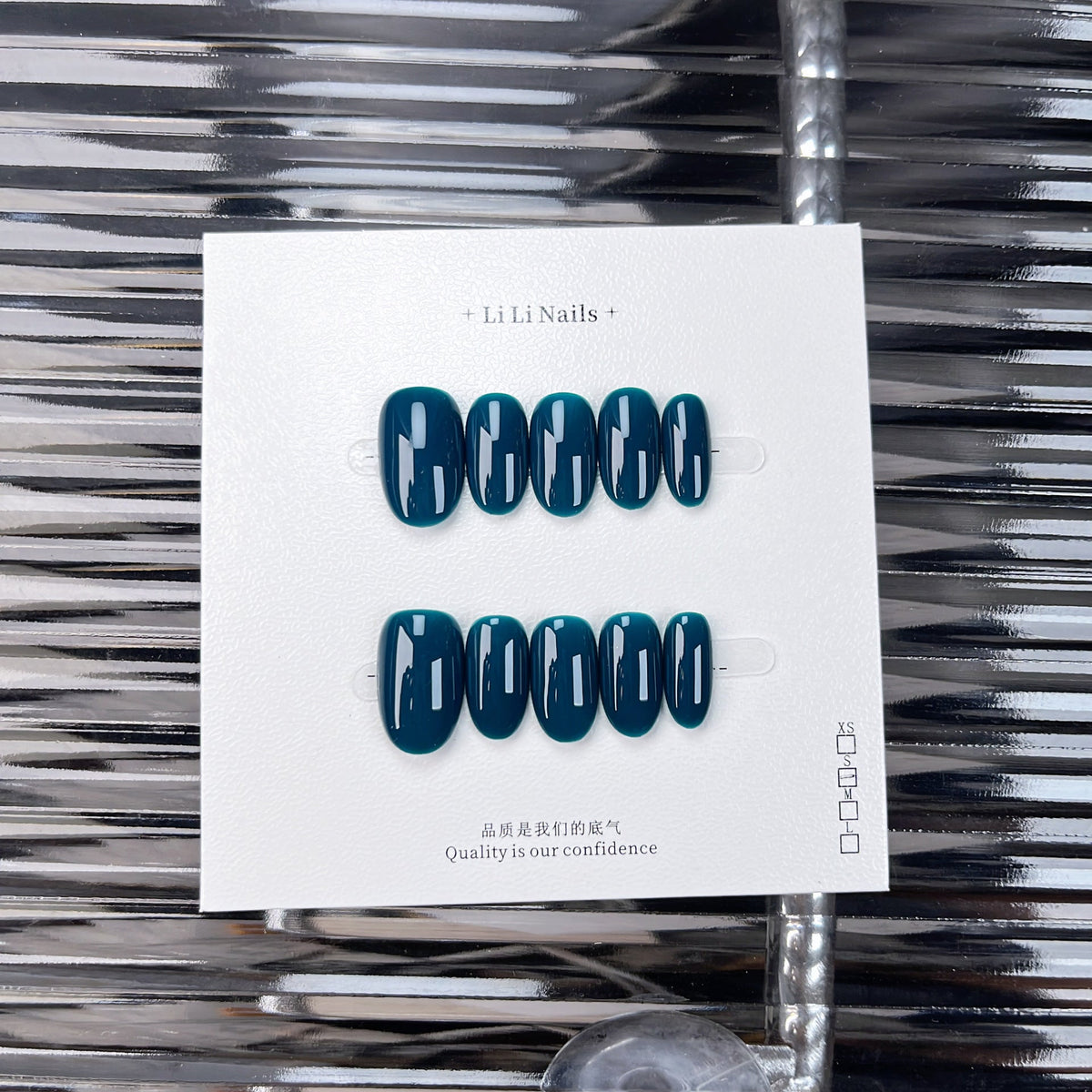 The Essential Solids | Short Round Handmade Press-on Nails – Image 8