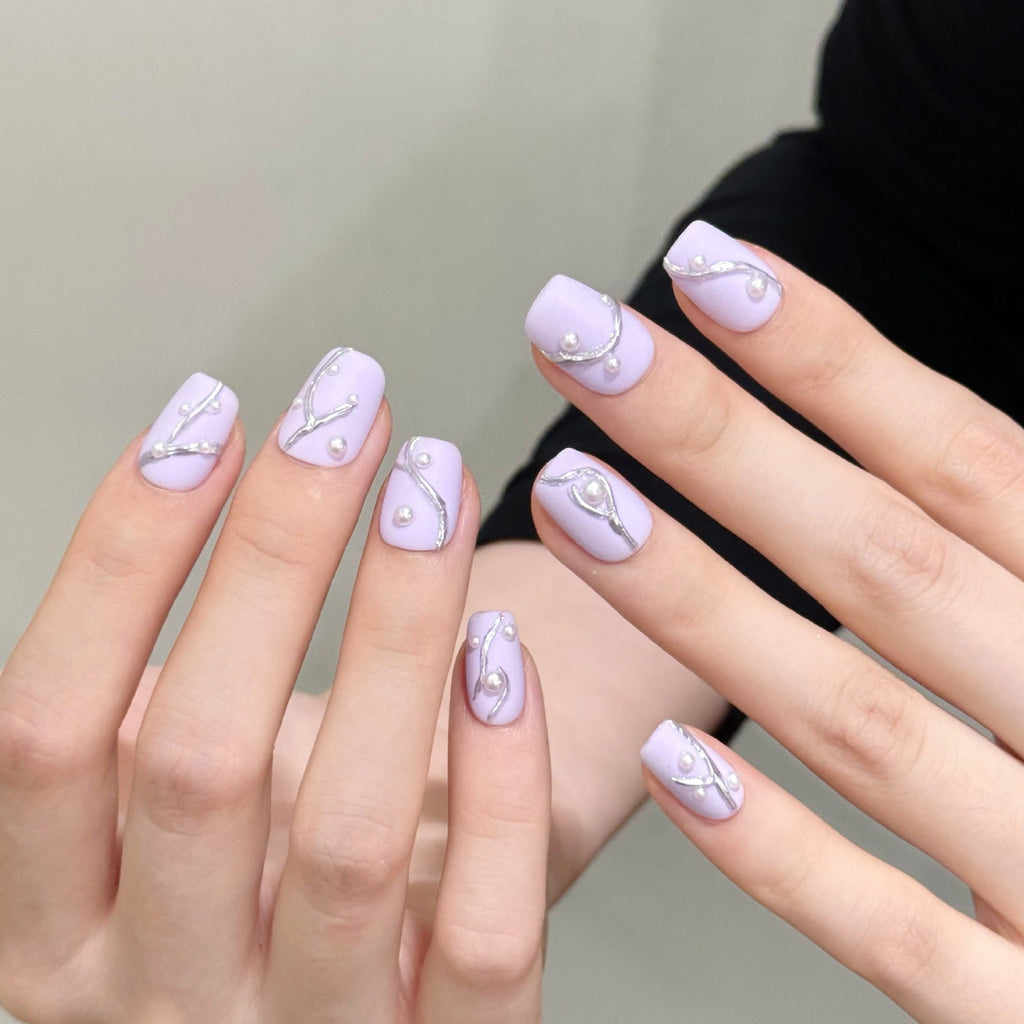365nails: "Lilac Mist" – 3D Pearl Vine Handmade Short Coffin Nails – Image 3