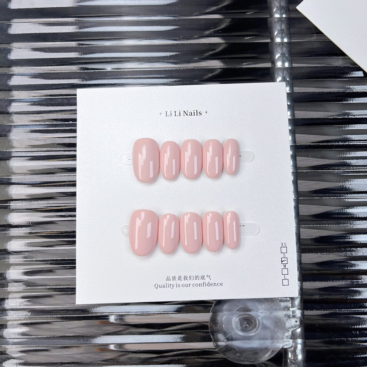 The Essential Solids | Short Round Handmade Press-on Nails – Image 13