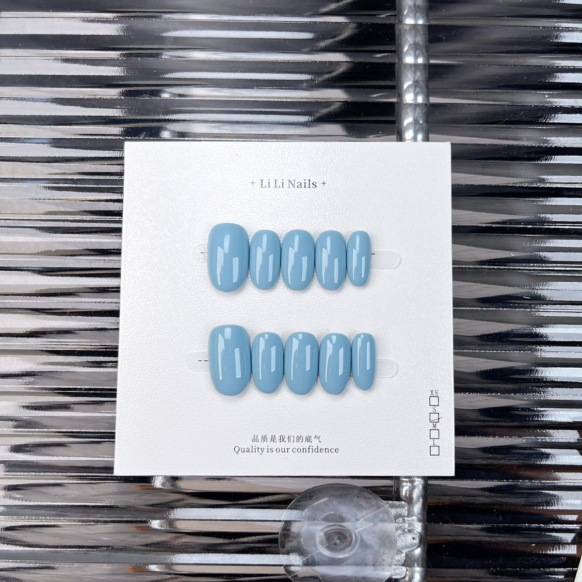 The Essential Solids | Short Round Handmade Press-on Nails – Image 4