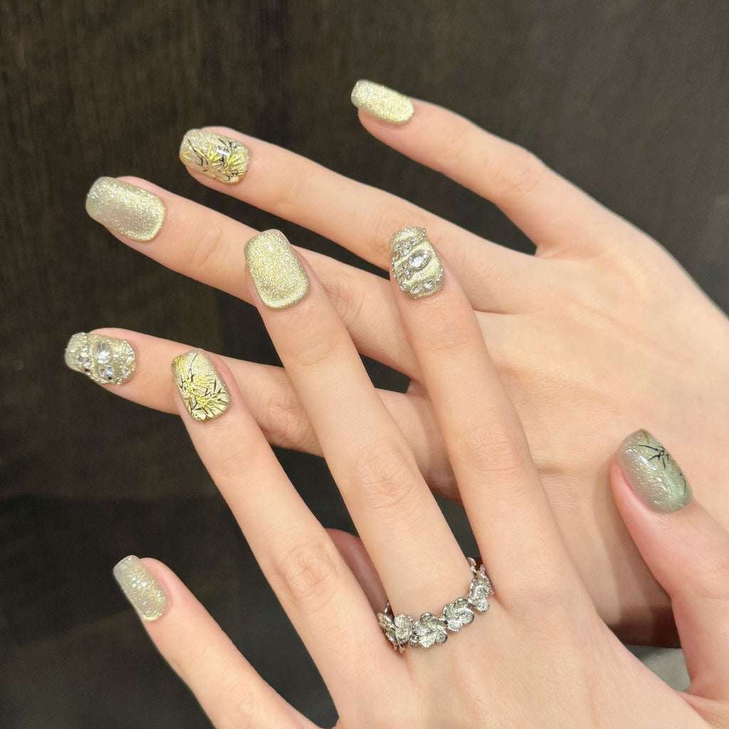 365nails: "Gilded Blossom" – 3D Pearl & Floral Handmade Short Square Nails – Image 2