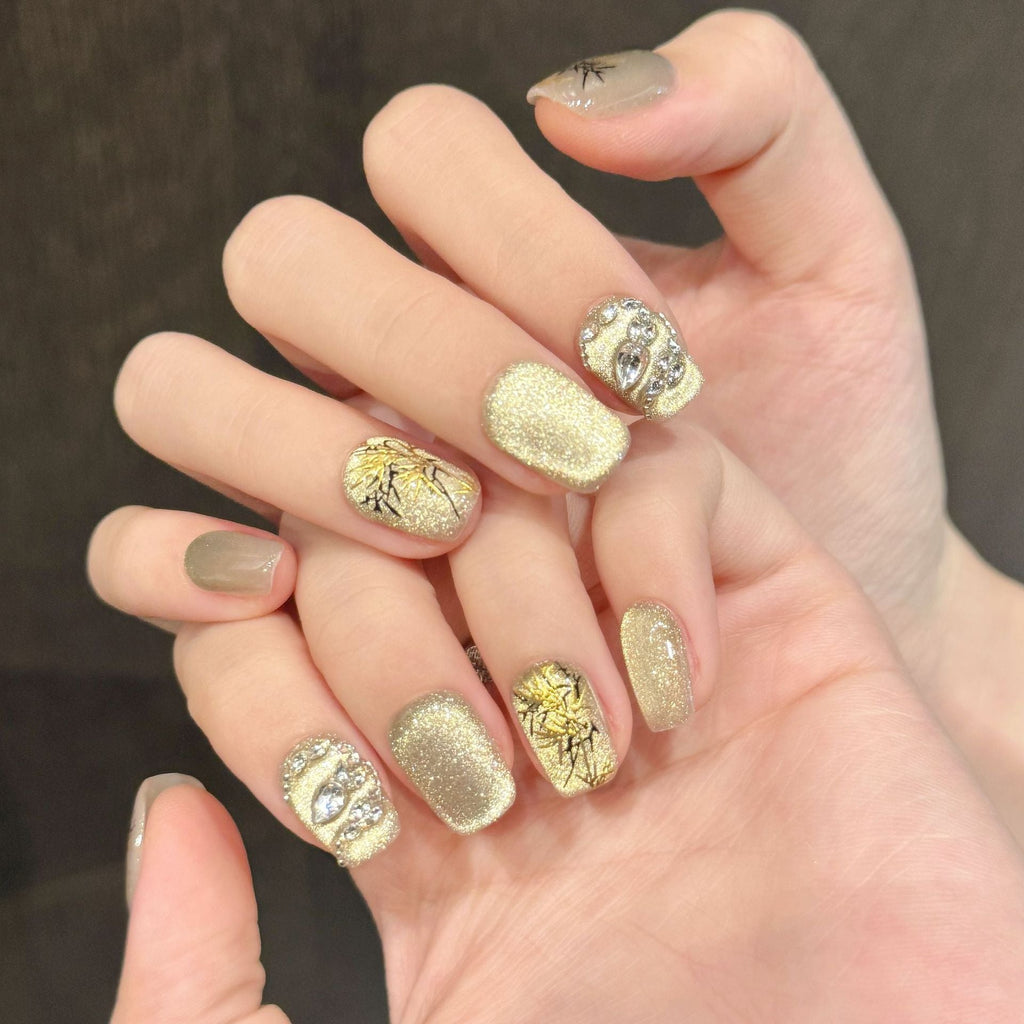 365nails: "Gilded Blossom" – 3D Pearl & Floral Handmade Short Square Nails – Image 3