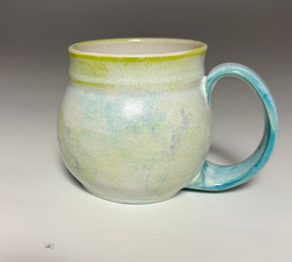 hand made belly shaped pottery mug